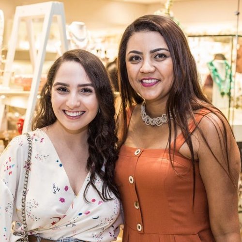 Lelê Santhana e Nea Lopes