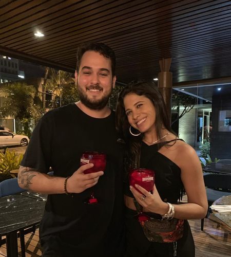 Peu Mesquita e Manuela Brasil