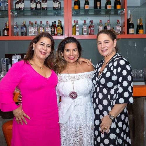 Consuelo e Lourdinha Medauar com Adriana Regis