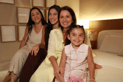 Taisa, Valentina , Alessandra e Adriane