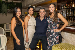 Clara, Anna Paula, Bernard e Anais Greck