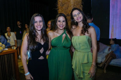 AMANDA CARVALHO, MAINE RIBEIRO E MARINA VIEIRA