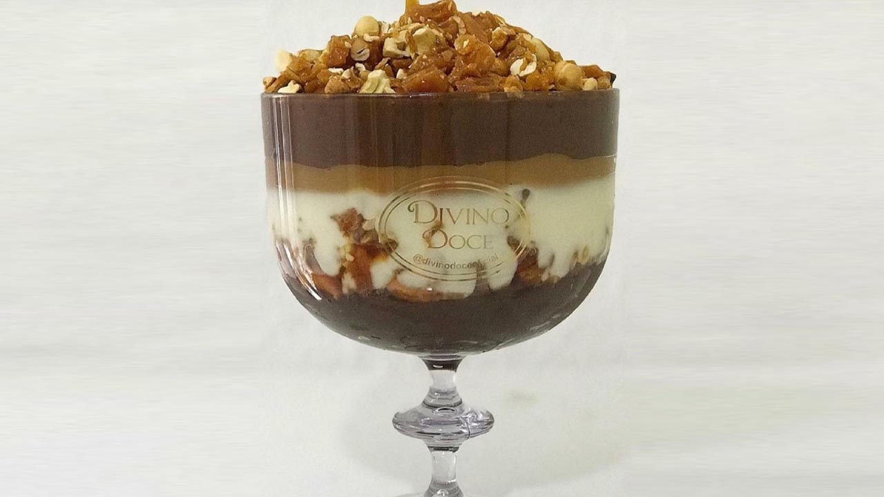 Ateliê Divino Doce aposta nas tortas e sobremesas nas taças nesse Natal Ateliê Divino Doce aposta nas tortas e sobremesas nas taças nesse Natal