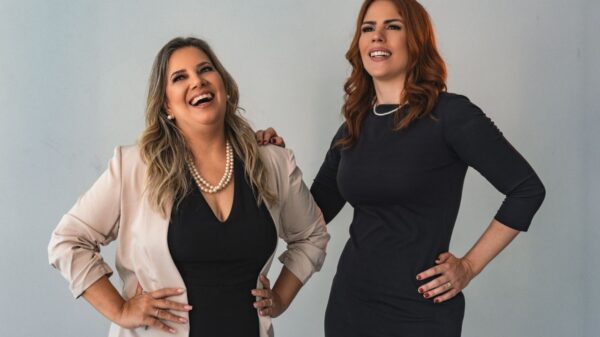 Michele Azevedo e Marina Novaes, da ICDW Eventos, que comandam as festas no local