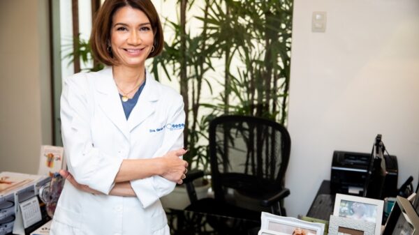 médica Gérsia Viana, especialista em medicina reprodutiva e diretora do Cenafert