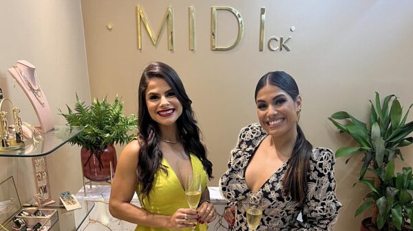 Carolina e Karina Moitinho celebram a abertura da loja - Foto | Victor Pedreira