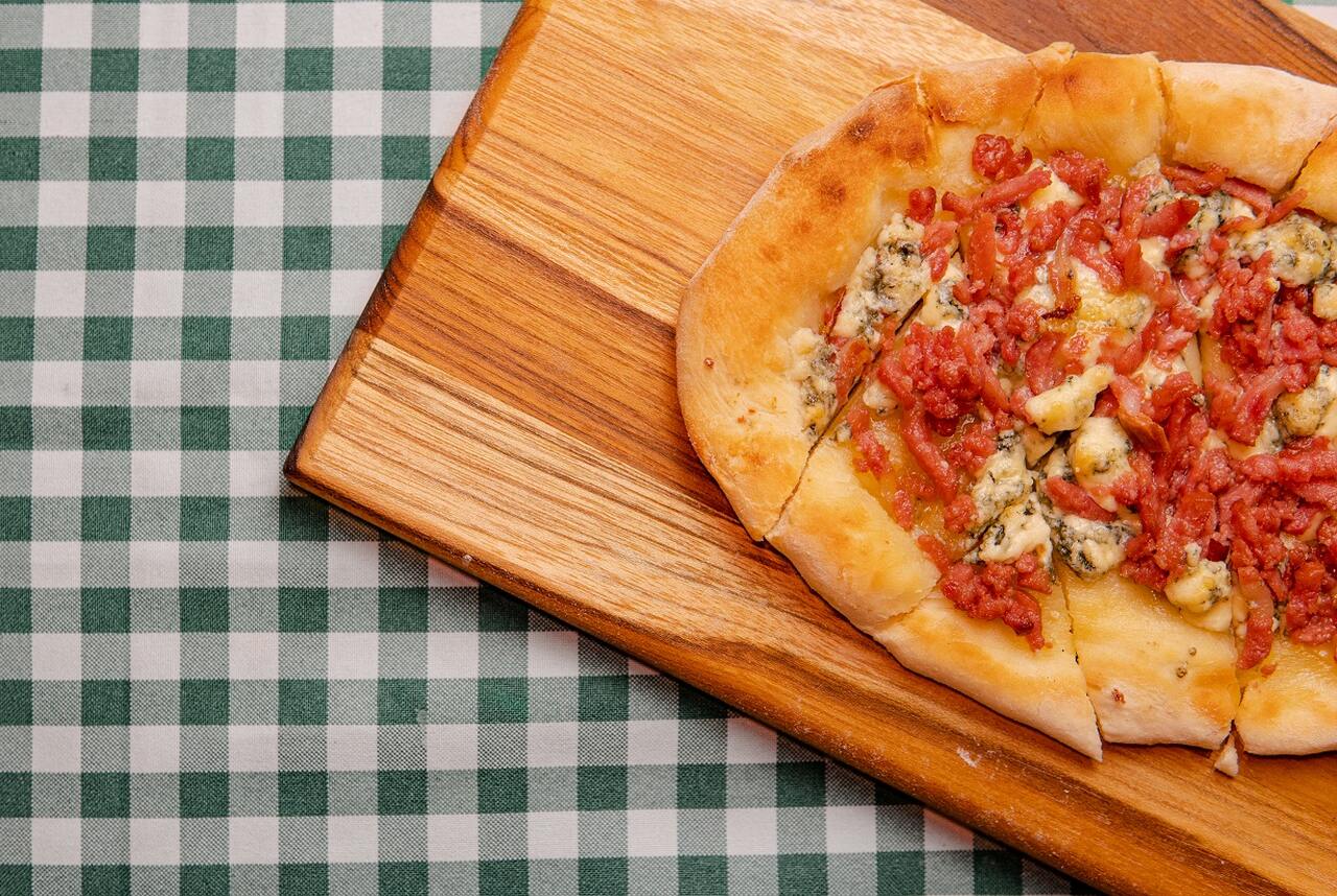 Pizzeta calabresa e gorgonzola é uma das novidades