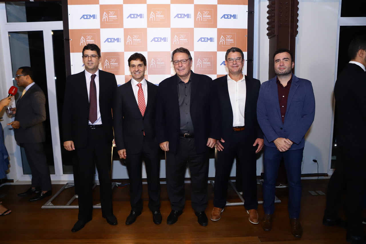 Luciano Carneiro, Claudio Cunha, Rubén Escartín, Christiano Polillo e Rafael Nicory. Foto Sérgio Figueiredo