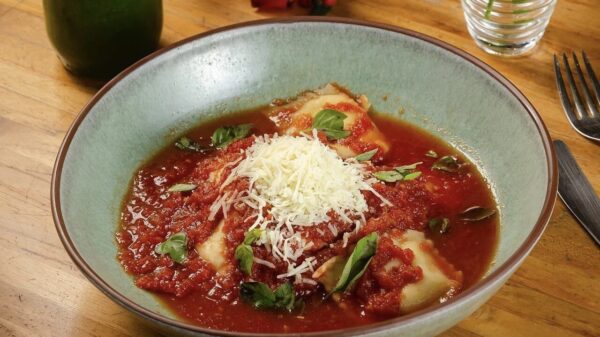 Restaurantes, como o Oliva, vão preparar pratos especiais