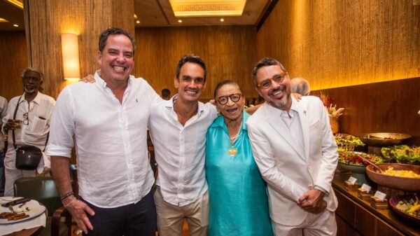 Rodrigo Melo, Bruno Ferreira, Licia Fabio e Fausto Franco