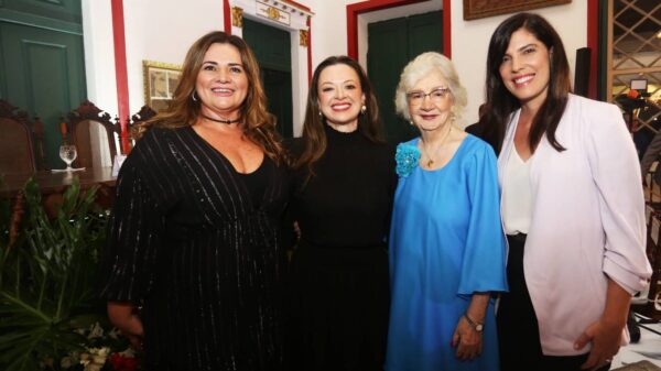 Agnaluce ao lado de outras integrantes da ACB/ Foto: Tati Freitas/ Divulgação