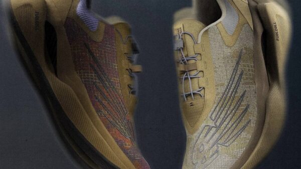 New Balance e Stone Island FuelCell C_1 - Divulgação