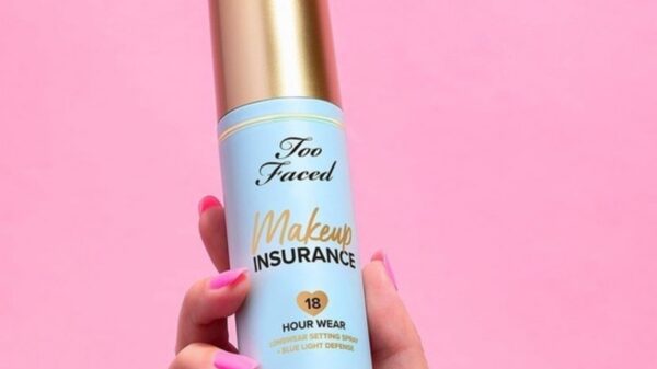 Too Faced Makeup Insurance - Foto: Divulgação