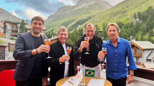 Rodrigo Mathias, CEO da DC Set Group; Dody Sirena, sócio e co-presidente da DC Set Group; Henri Giscard d’Estaing, presidente global do Club Med; Janyck Daudet, CEO do Club Med para América do Sul