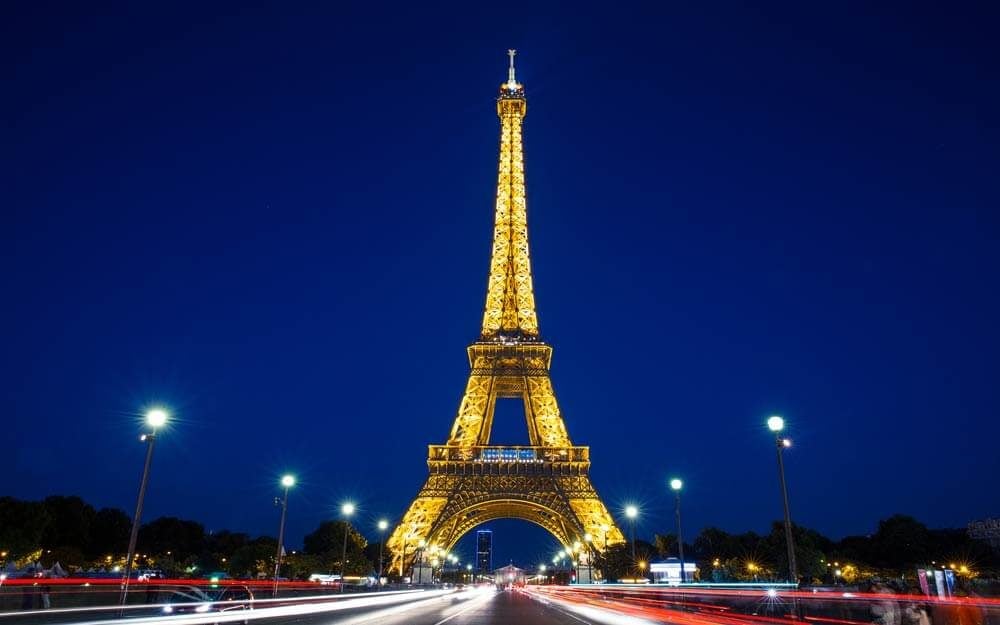 Taking-Photos-of-the-Eiffel-Tower-at-Night-Is-Actually-Illegal—Here’s-Why_539965834_Tom-Eversley-ft