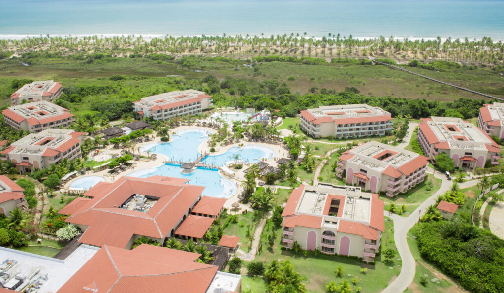 Grand Palladium Imbassaí Resort & Spa possui uma grande estrutura
