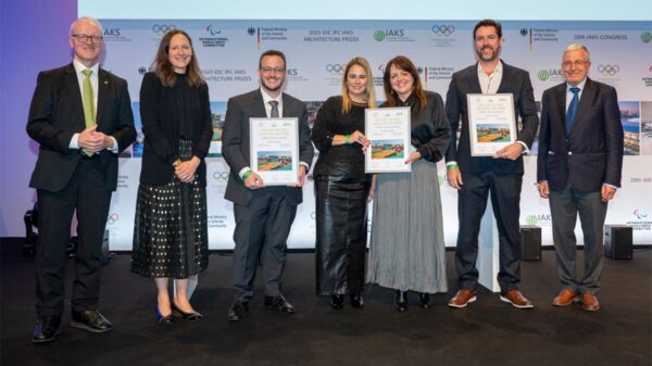 Na premiação, o projeto submetido pela Effect Arquitetura foi o único representante da América Latina e levou a melhor da categoria | Projetos executivos da Effect Arquitetura e conceito desenvolvido pela VM Office junto à Ancar Ivanhoe Shoppings Centers | Foto: Koelnmesse Uwe Weiser