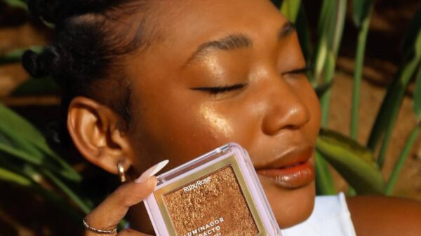 Multifuncionais - Stella Chidozie usa Ruby Rose - Reprodução Instagram