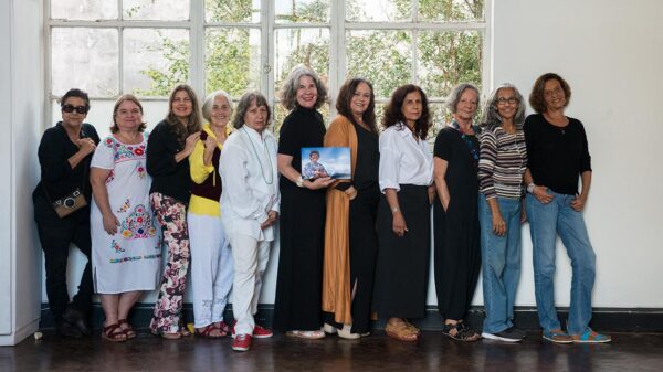 Fotógrafas Da esquerda para direita - Edivalma, Isabel, Rosa, Iêda, Lúcia, Mônica, Lucy, Alba, Célia, Shirley e Holanda