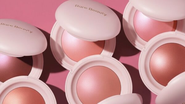 Rare Beauty Soft Pinch Luminous Powder Blush - Reprodução Instagram @rarebeauty