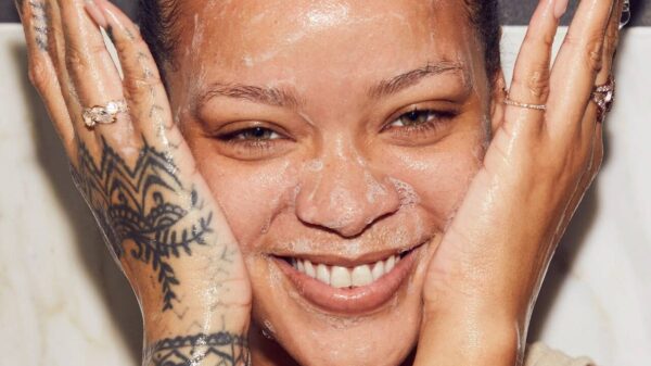 Fenty Skin Cleanser Rihanna - Divulgação