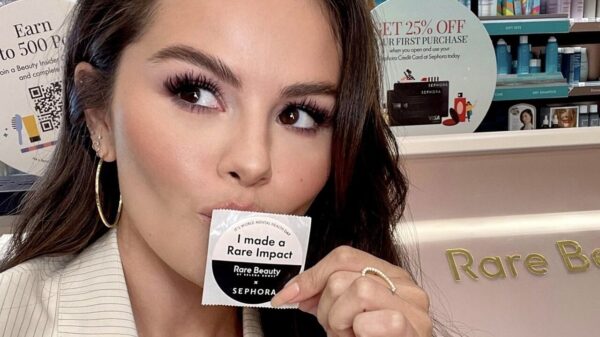 Crédito: Instagram @rarebeauty
