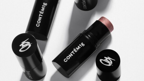 Blush Iluminador Stick Contém 1G - Divulgação