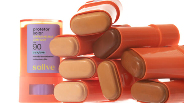 Sallve Protetor Solar Bastão com Cor Antimanchas - Divulgação