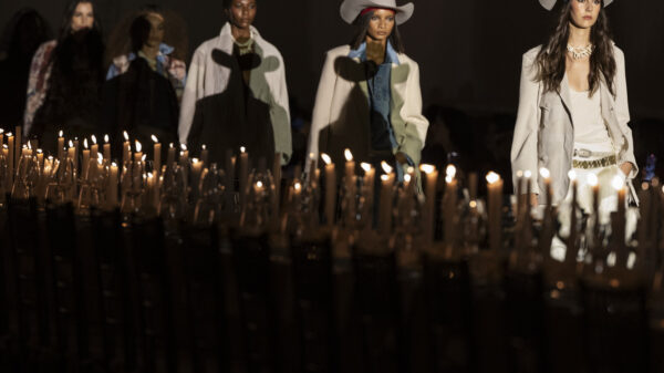 NV estreia nas passarelas com desfile imersivo e coleção exclusiva Fall 25 - Divulgação