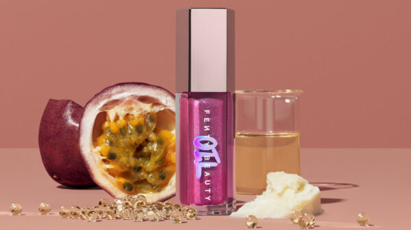 Gloss Bomb Oil Fenty Beauty - Divulgação