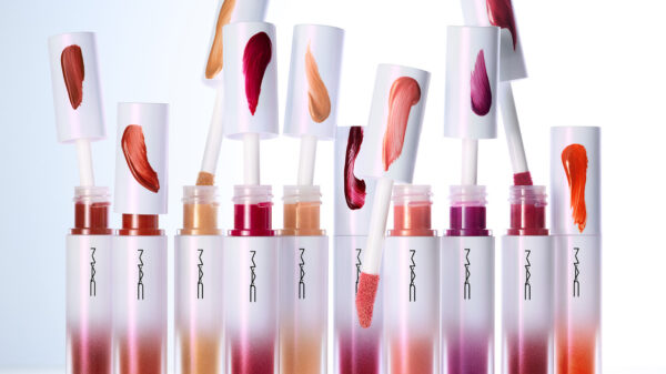 MAC Strobe Liquid Blush - Divulgação