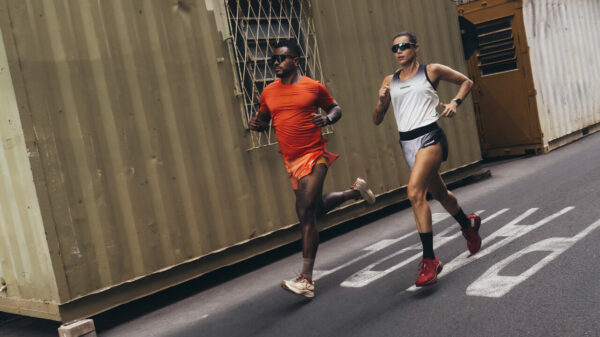 Olympikus lança edição totalmente vermelha do Corre 4 - Divulgação