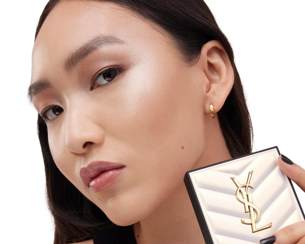Yves Saint Laurent Beauty - Divulgação