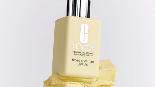 Novo Dramatically Different Lotion de Clinique - Divulgação