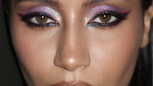 M·A·C Dazzleshadow o brilho que sai da festa e vai para o dia a dia - Fotos: Reprodução Instagram