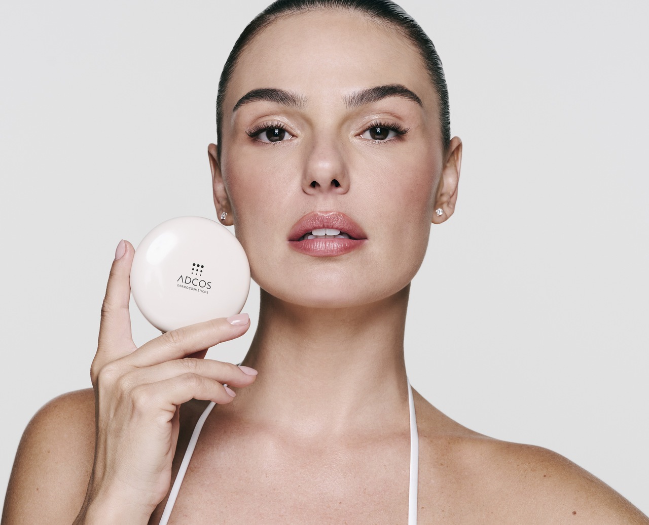 ADCOS relança Pó Compacto FPS 60 - Foto Divulgação